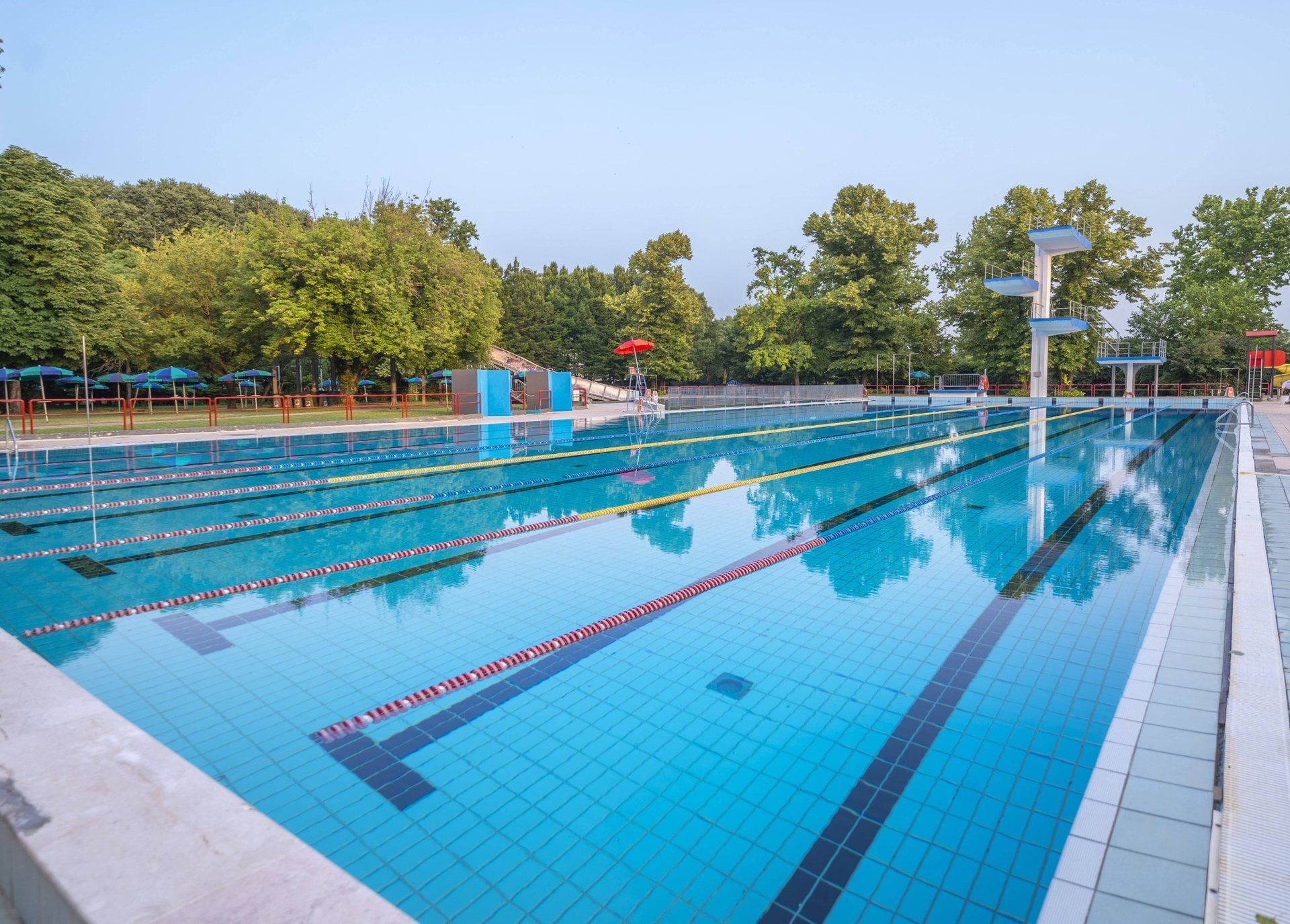 mantova_09_piscina_exterior_olimpica